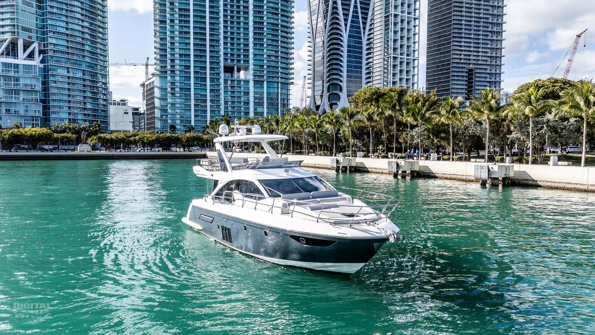 52FT Azimut Flybridge 2020 - View 34