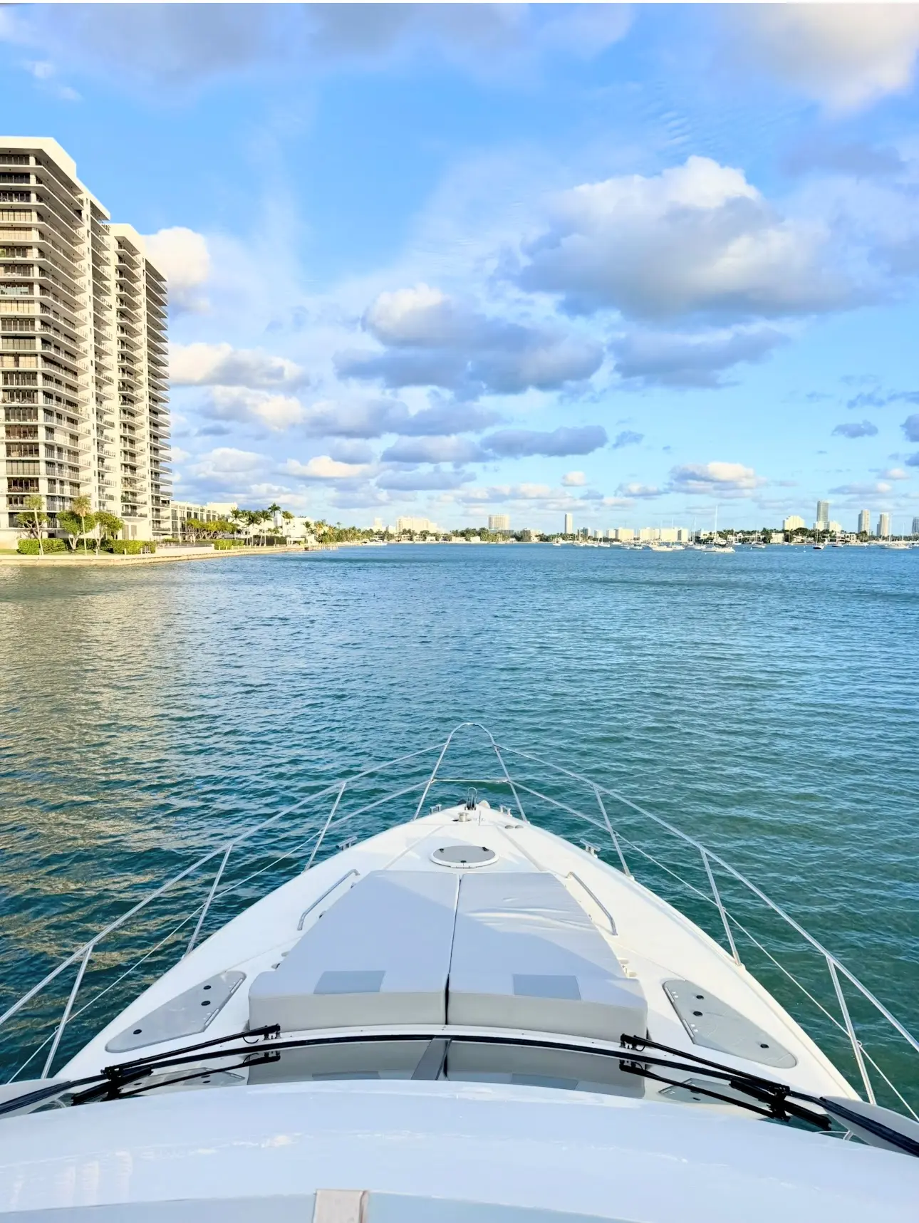 57FT FAIRLINE FLYBRIDGE - View 17