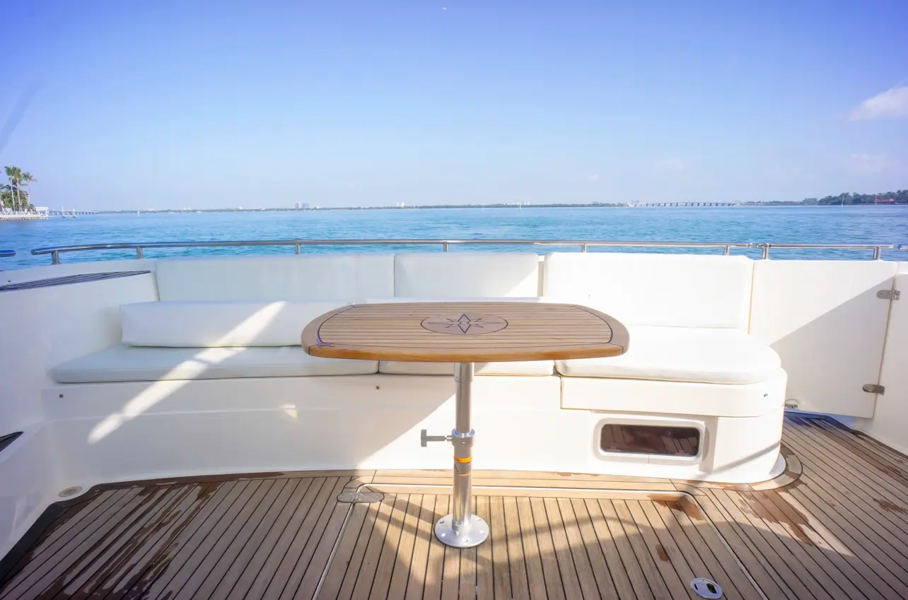 57FT FAIRLINE FLYBRIDGE - View 44