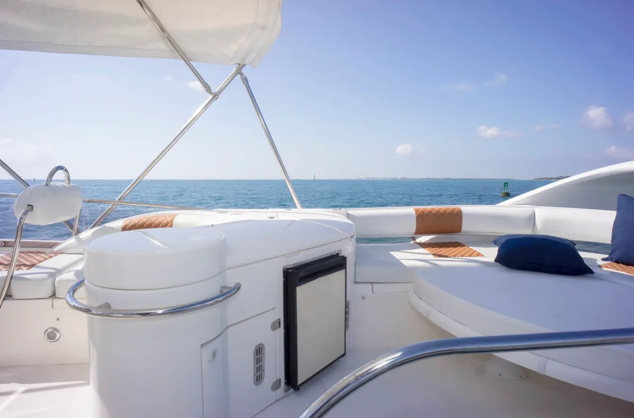 57FT FAIRLINE FLYBRIDGE - View 49