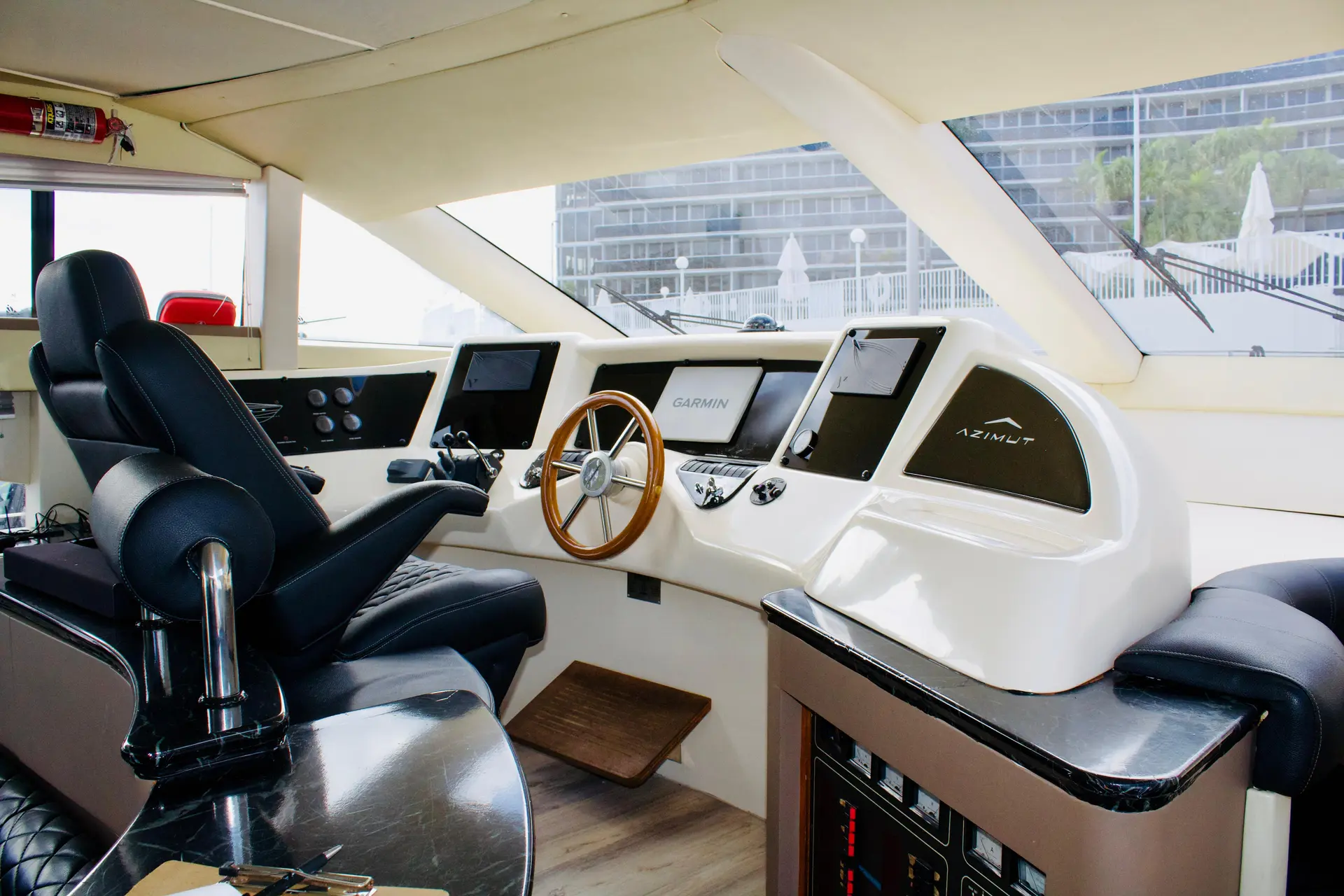 65FT AZIMUT NEW - View 24
