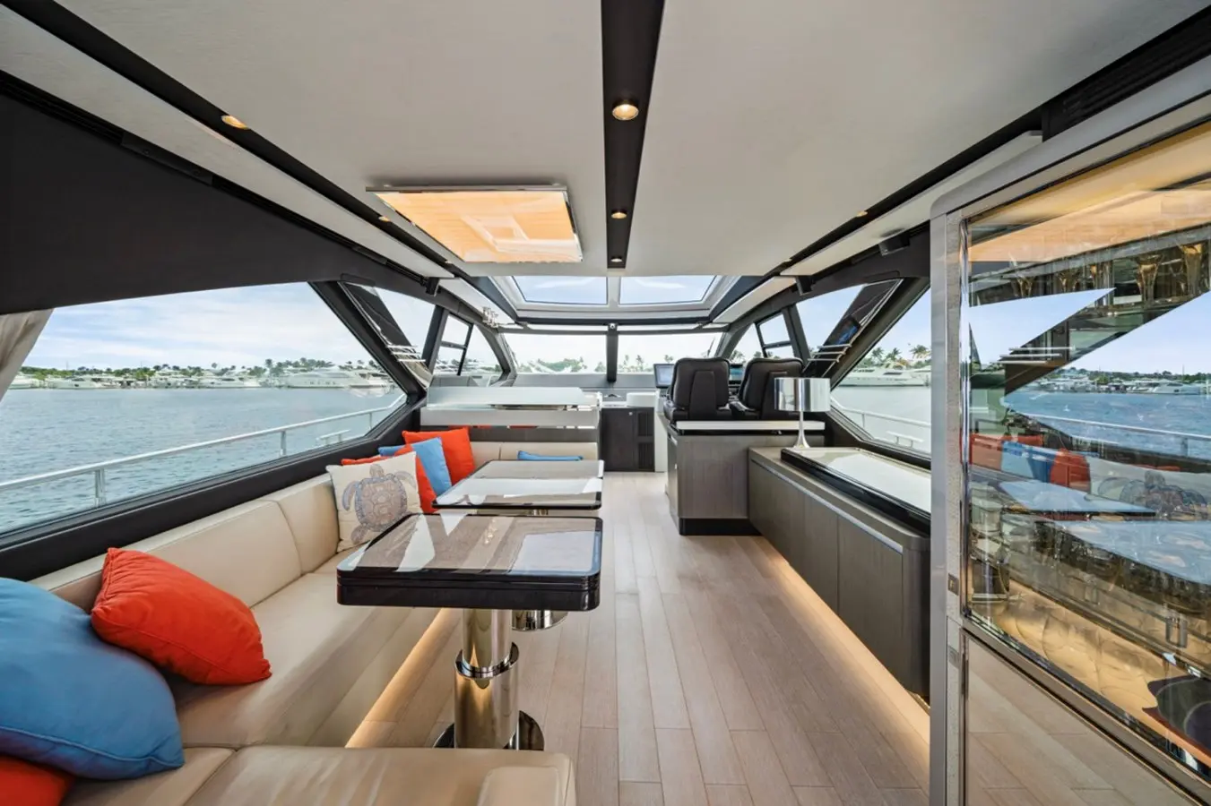 72FT AZIMUT - View 2