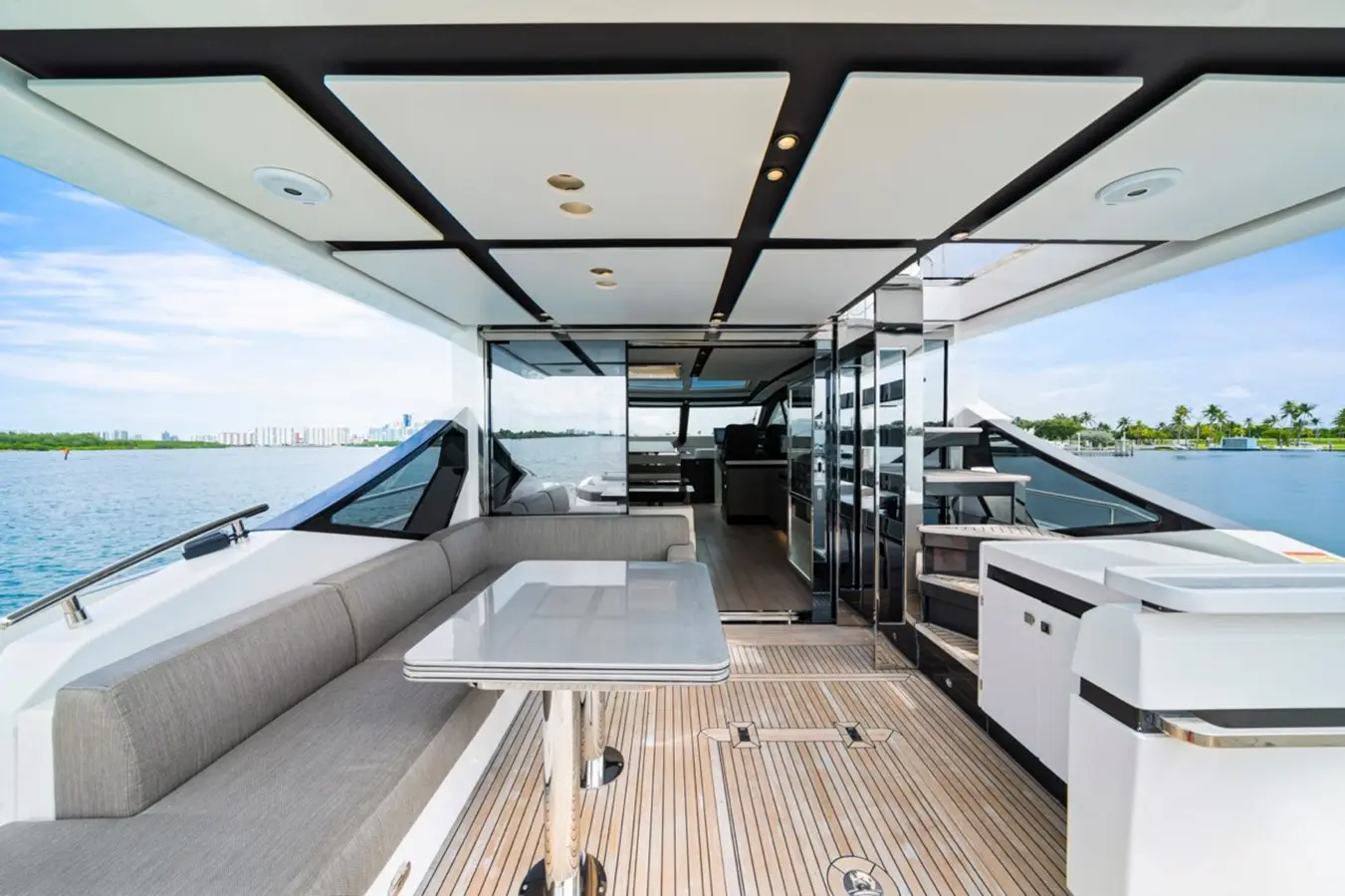 72FT AZIMUT - View 3