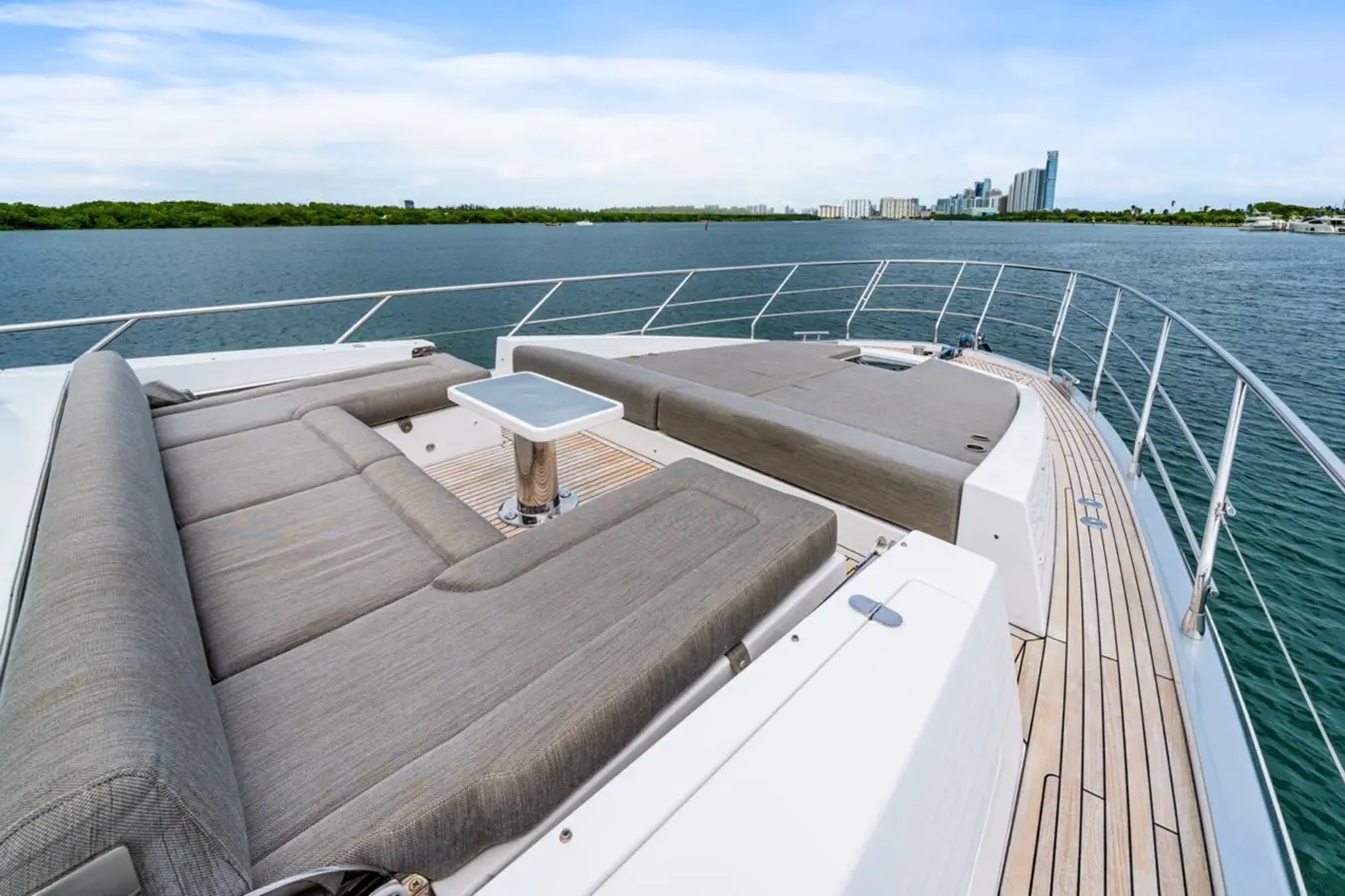 72FT AZIMUT - View 19