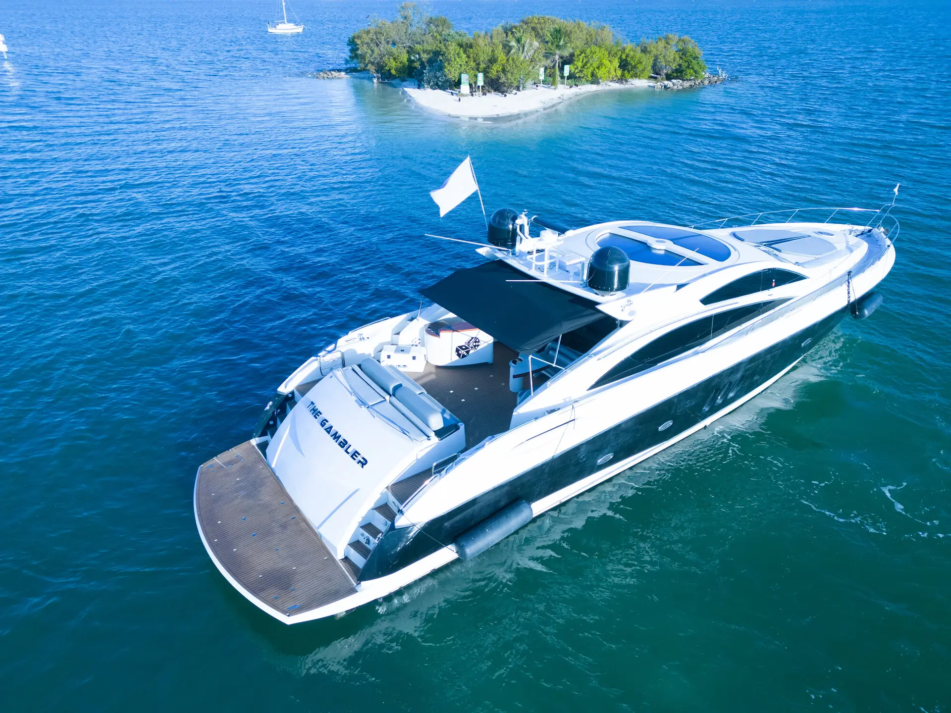 82FT SUNSEEKER PREDATOR - View 3