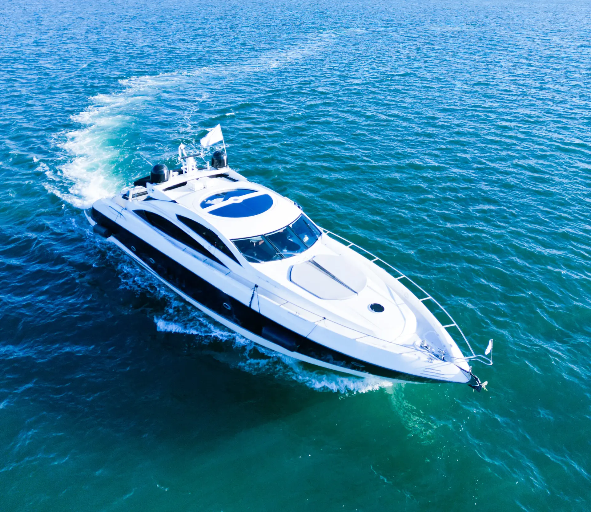 82FT SUNSEEKER PREDATOR - View 2