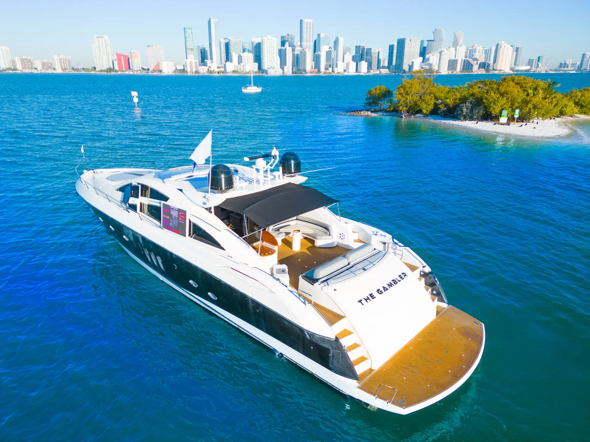 82FT SUNSEEKER PREDATOR - View 11