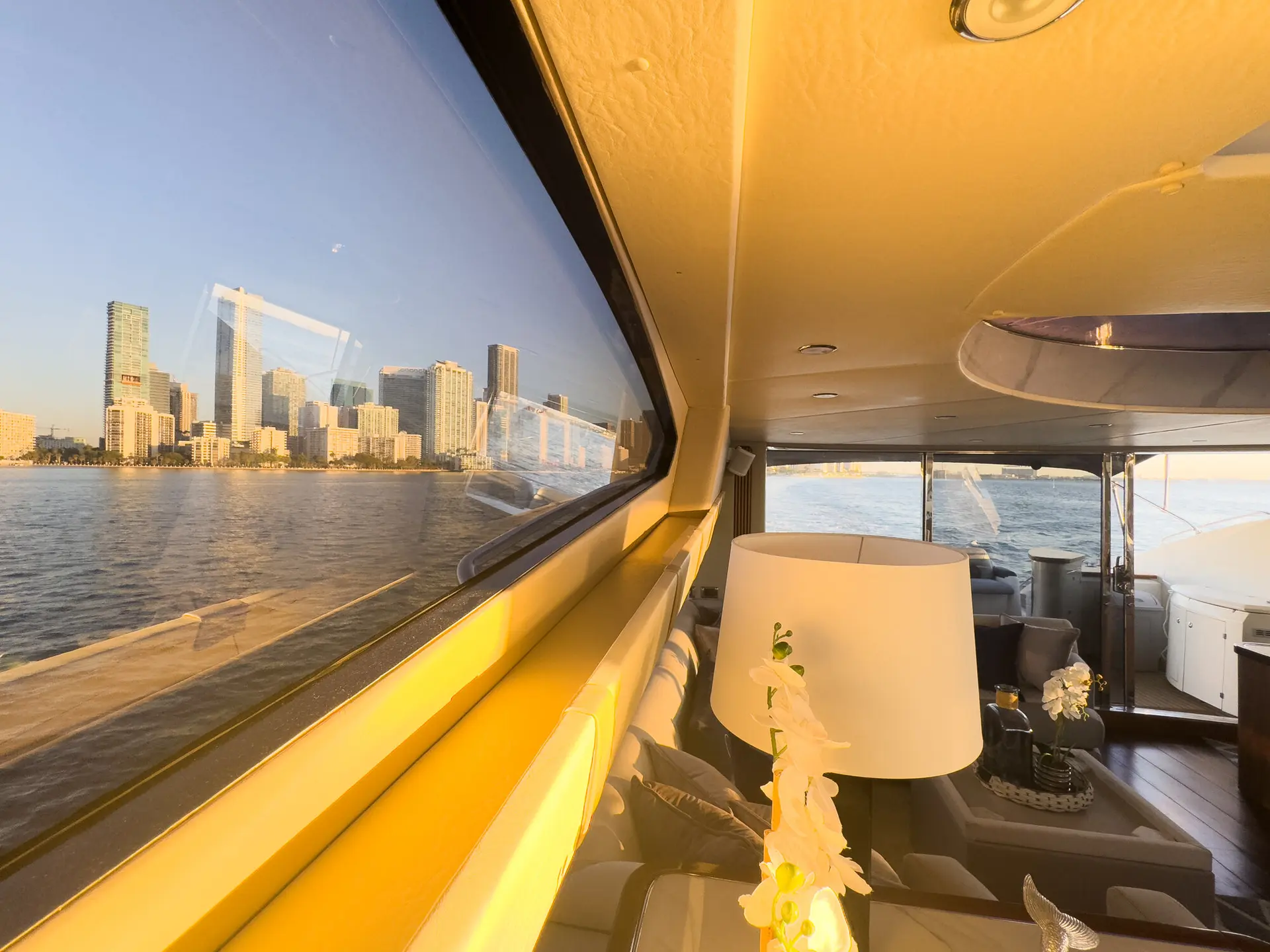 82FT SUNSEEKER PREDATOR - View 27