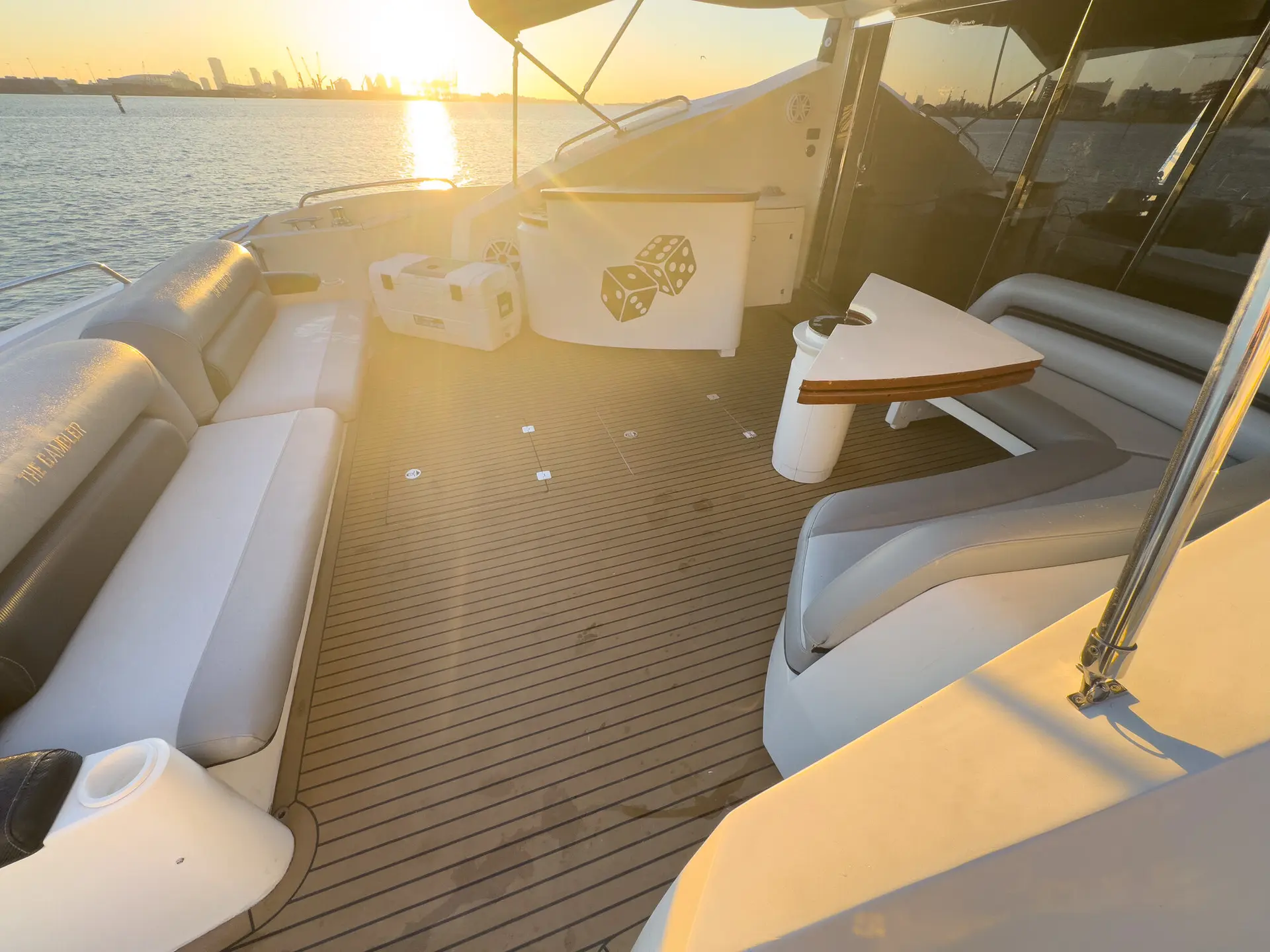 82FT SUNSEEKER PREDATOR - View 32