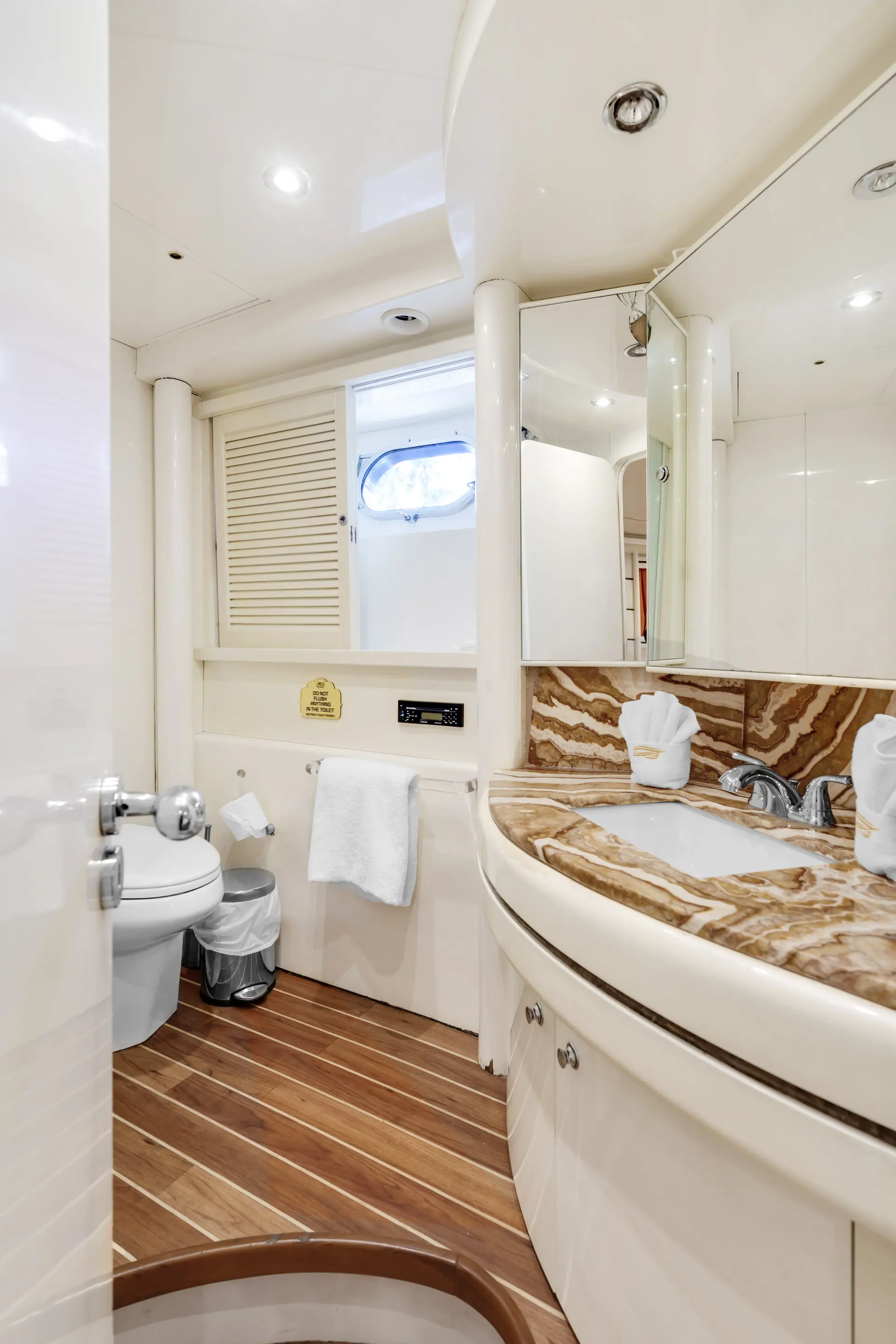 85FT BAIA - View 27