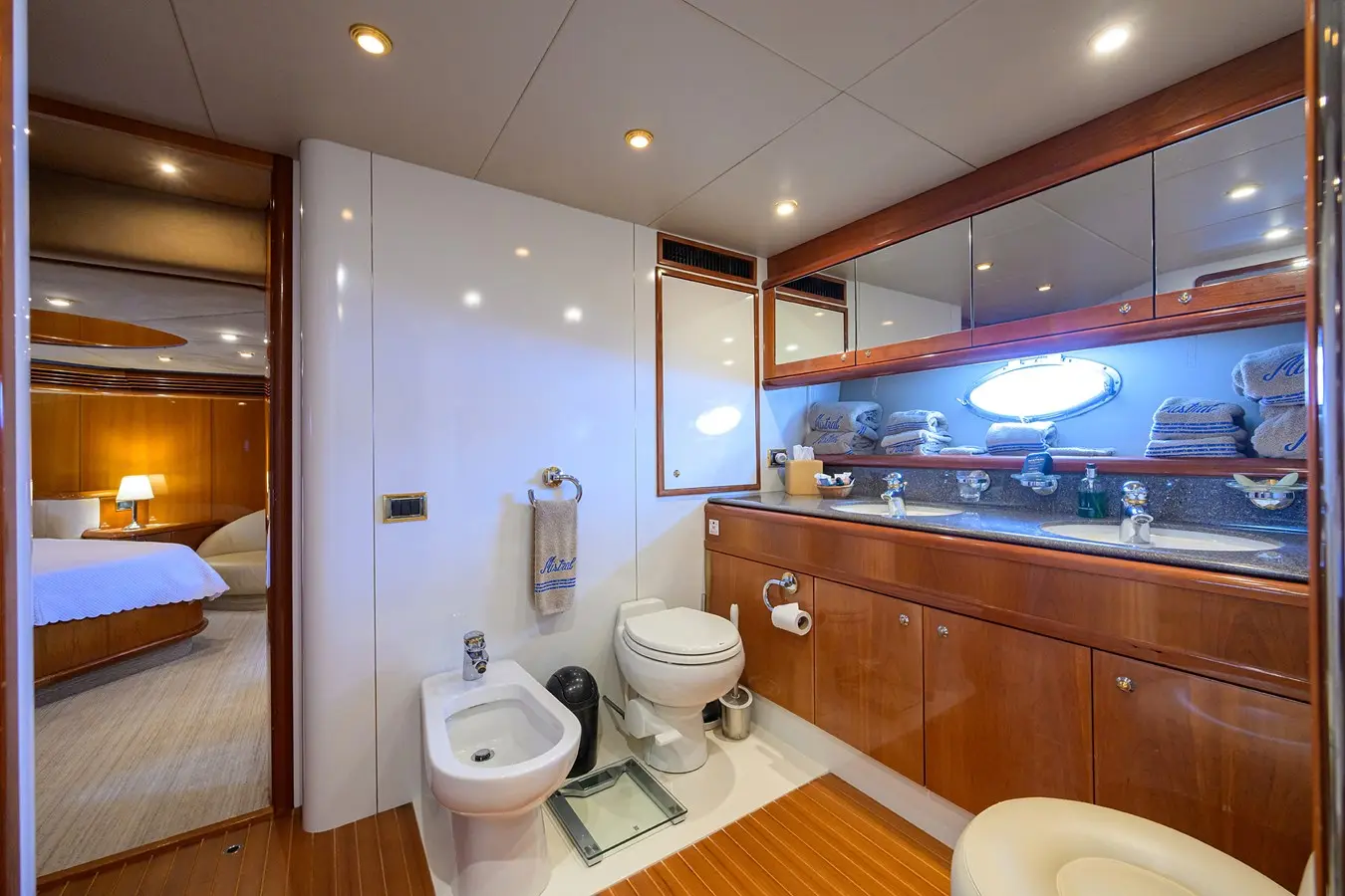 88ft Sunseeker - View 45