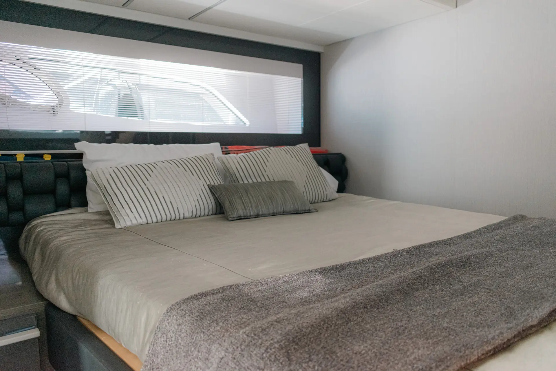 Pershing 56ft - View 12