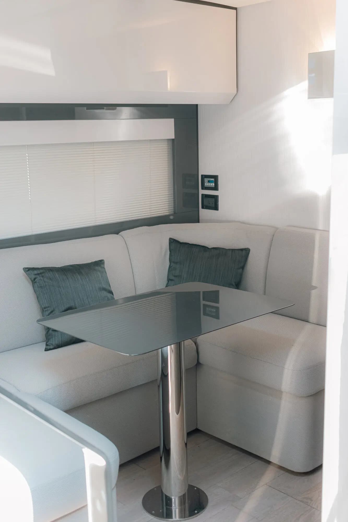 Pershing 56ft - View 15