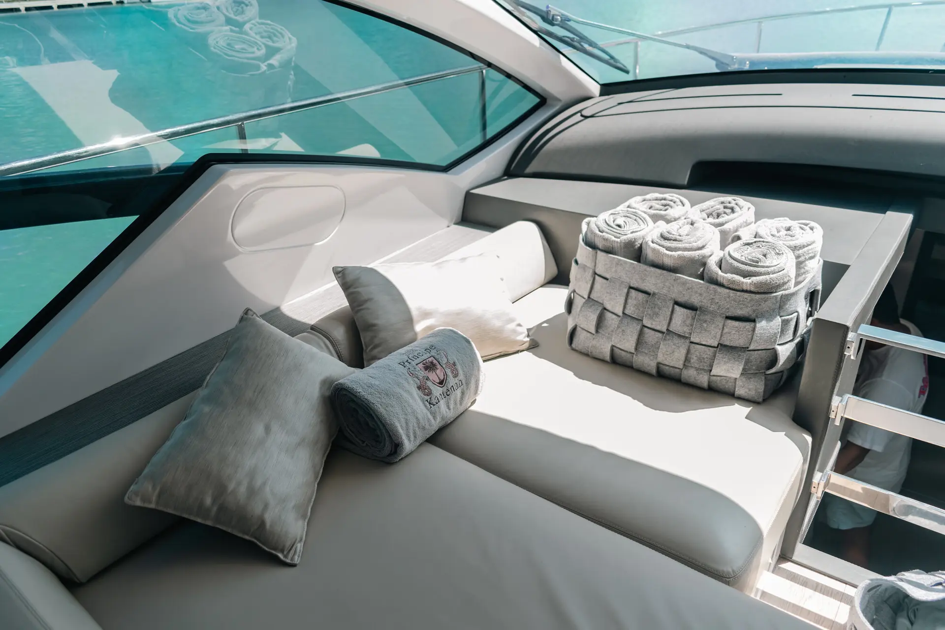 Pershing 56ft - View 16