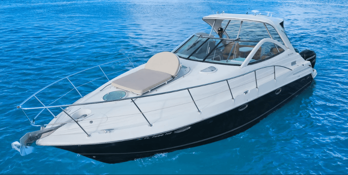 Luxury & Fun on Our Doral Hawaii 42 ft Private Charter! - View 10