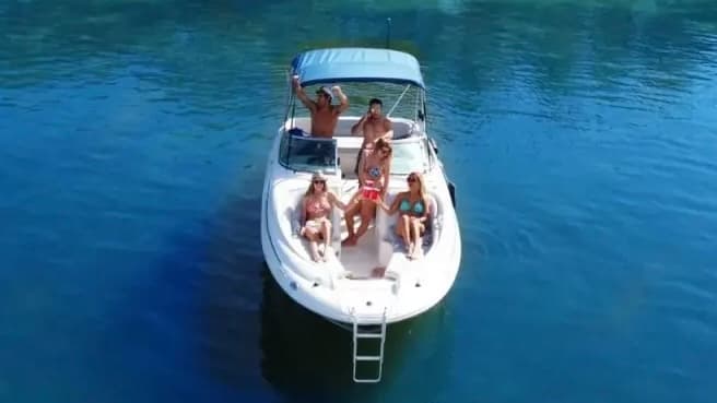 26FT SEA RAY SUNDECK - View 5