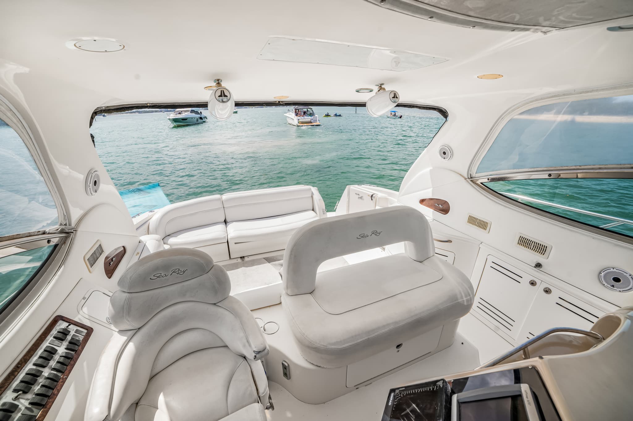 54FT SEA RAY SUNDANCER - View 6
