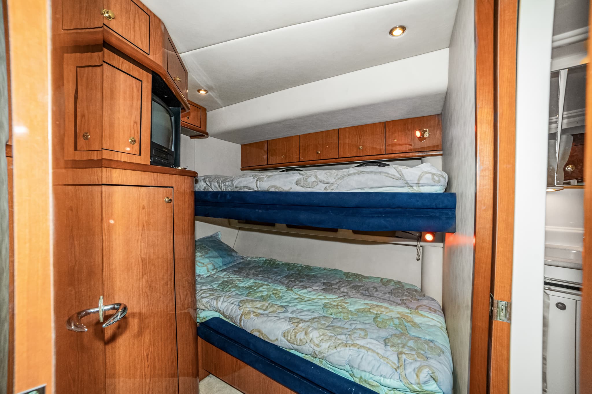 54FT SEA RAY SUNDANCER - View 10