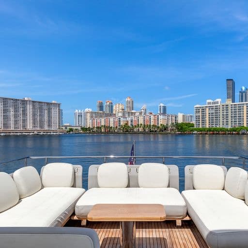 70FT AZIMUT - View 1