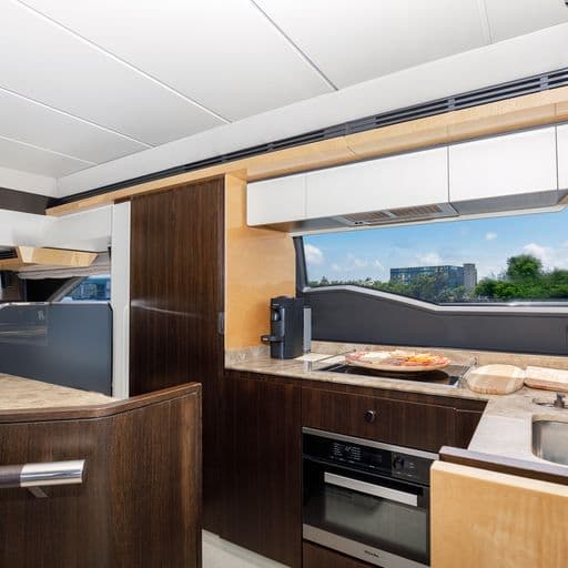 70FT AZIMUT - View 7