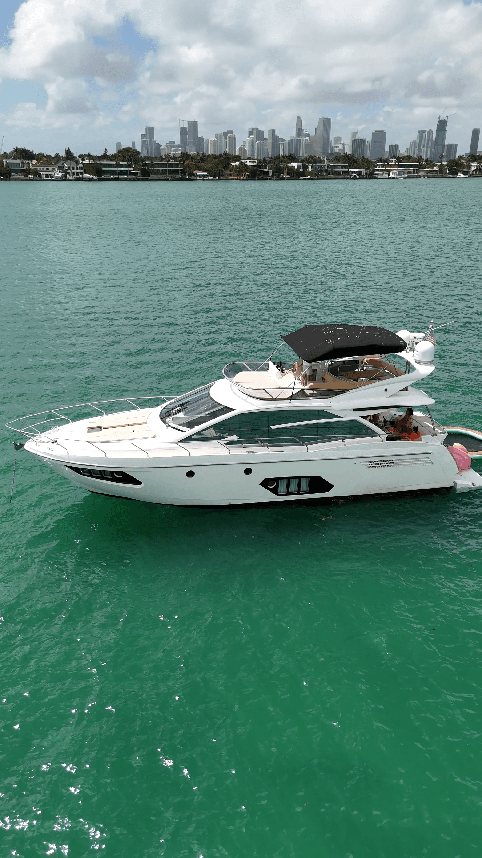 NEW Azimut 60FT! - View 20