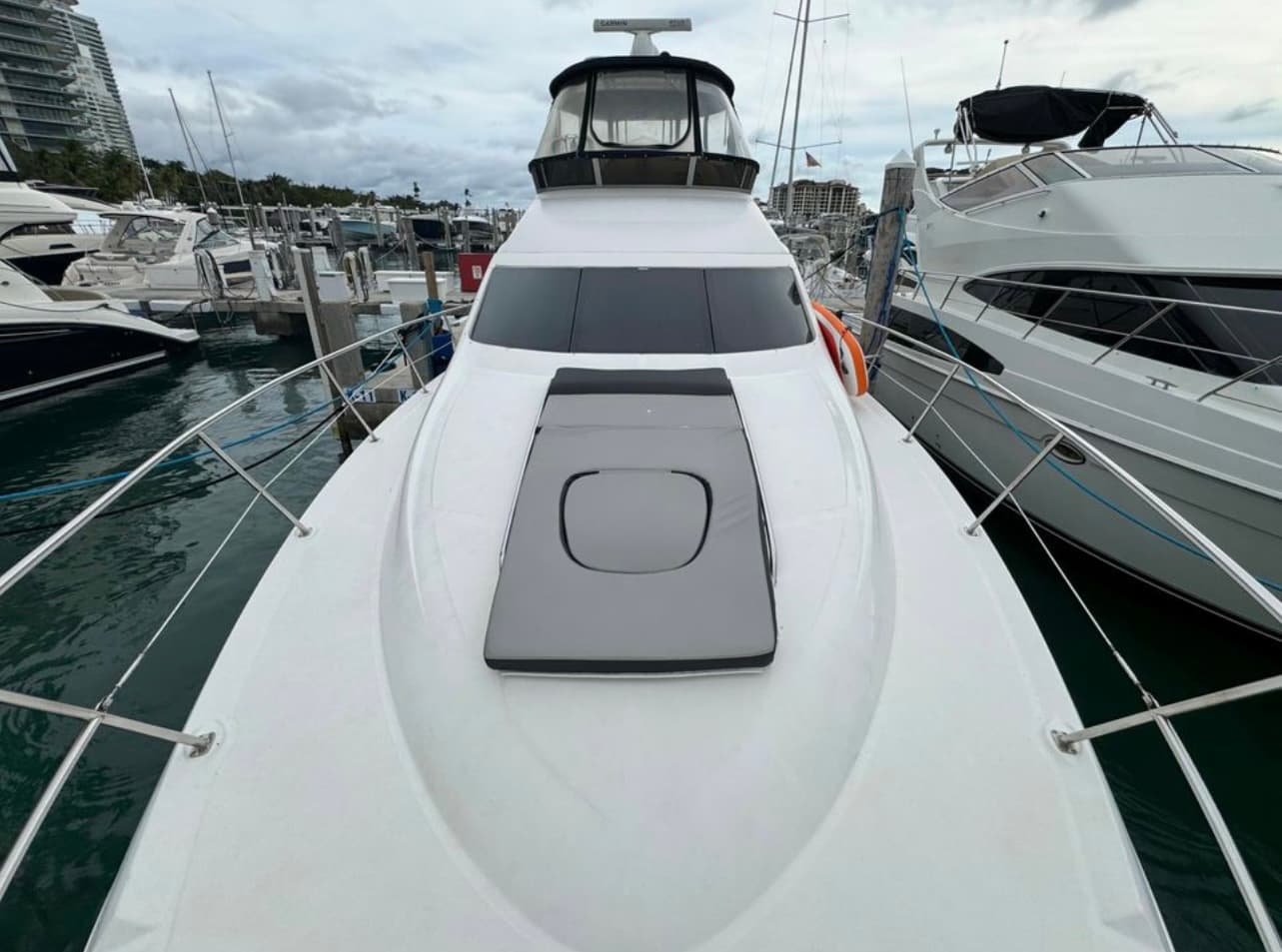 48ft Sea Ray Sundancer - View 4