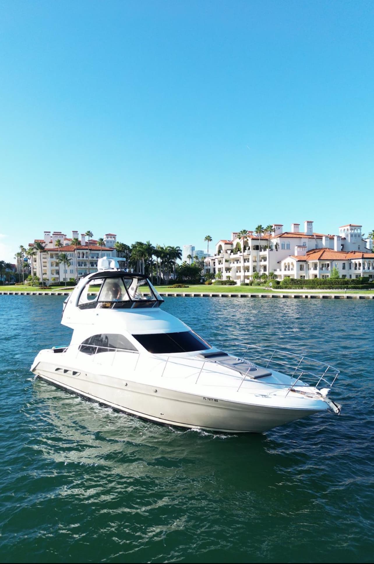 48ft Sea Ray Sundancer - View 2