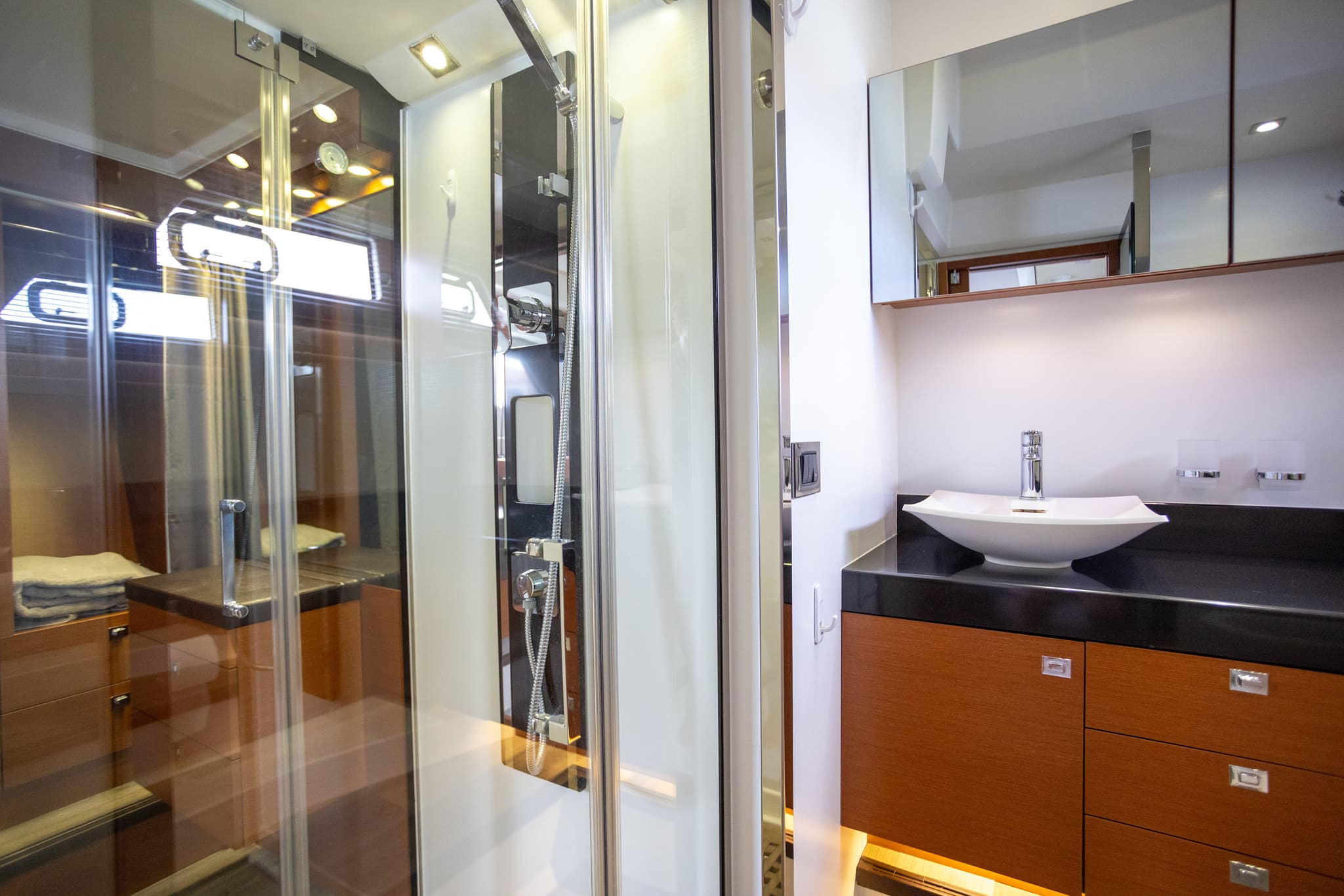 58FT Prestige (2015) - View 9
