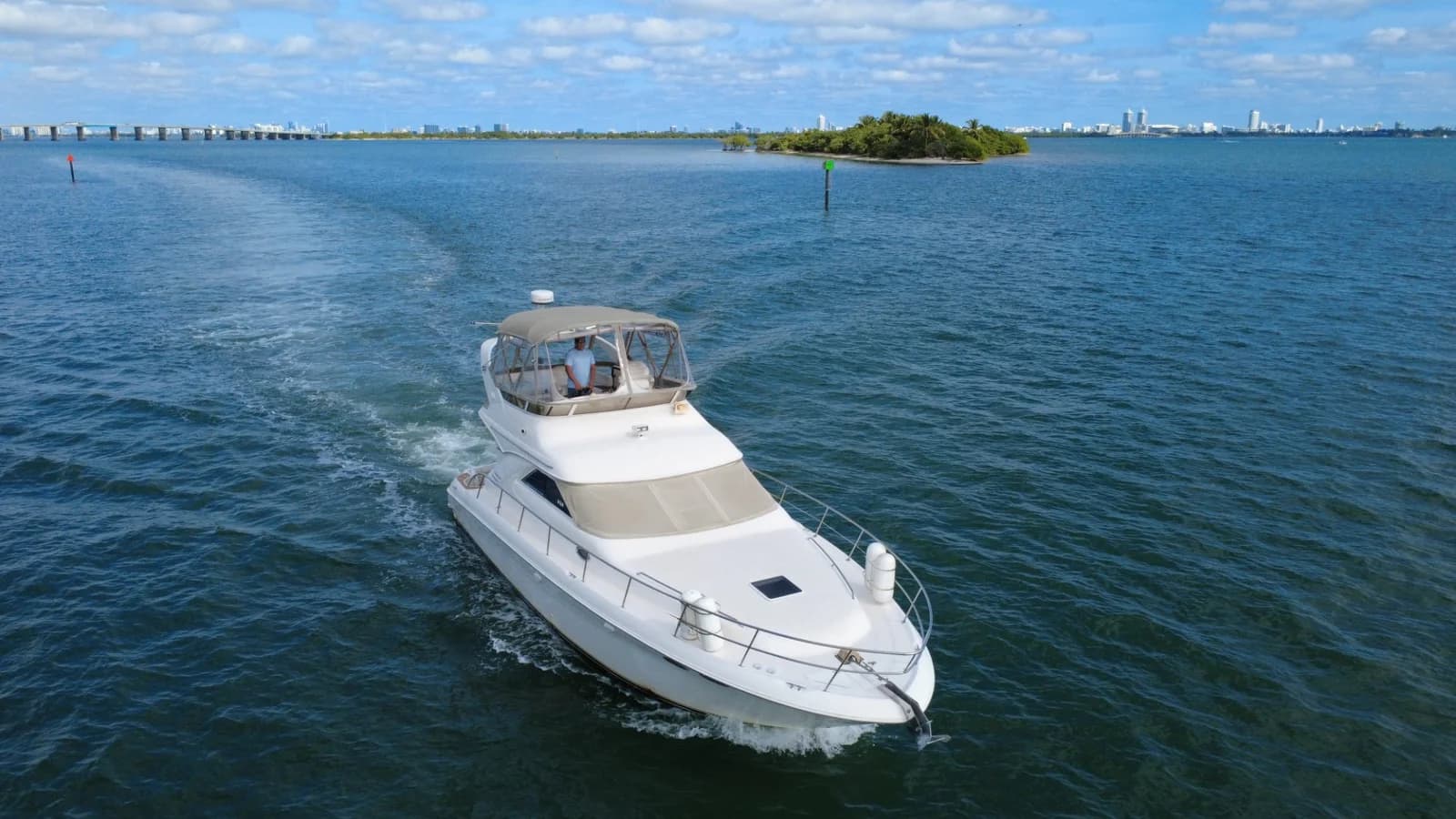 45FT Sea Ray Flybridge - View 1