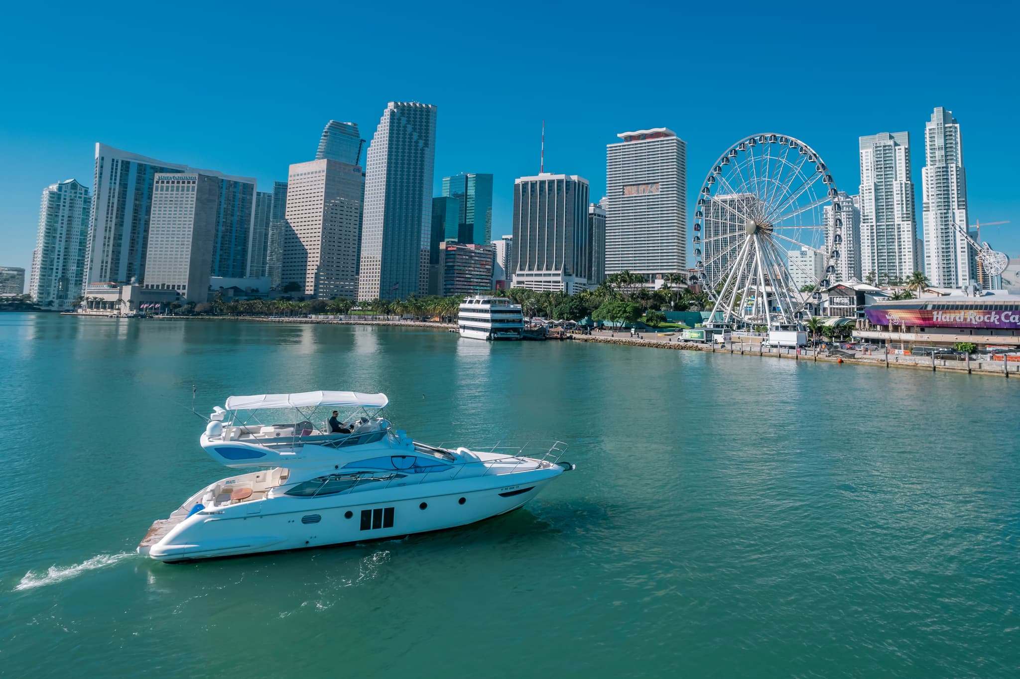  55ft Azimut Yacht - View 13