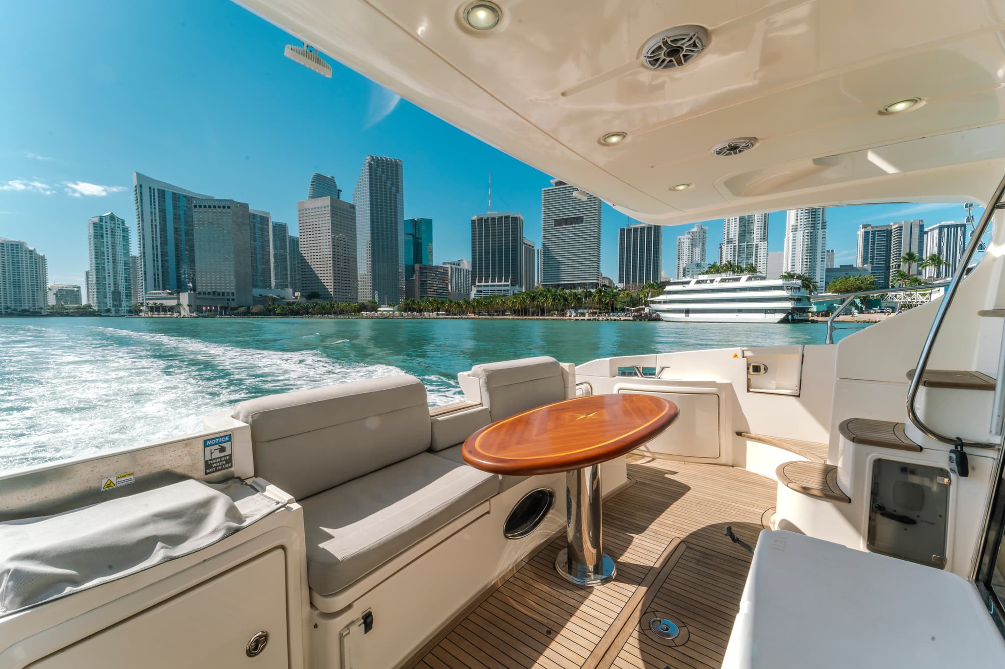 55ft Azimut Yacht - View 12