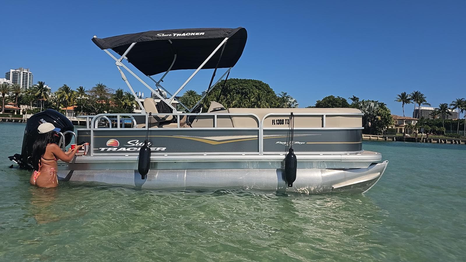 🛥️ 20FT Pontoon Experience - View 4
