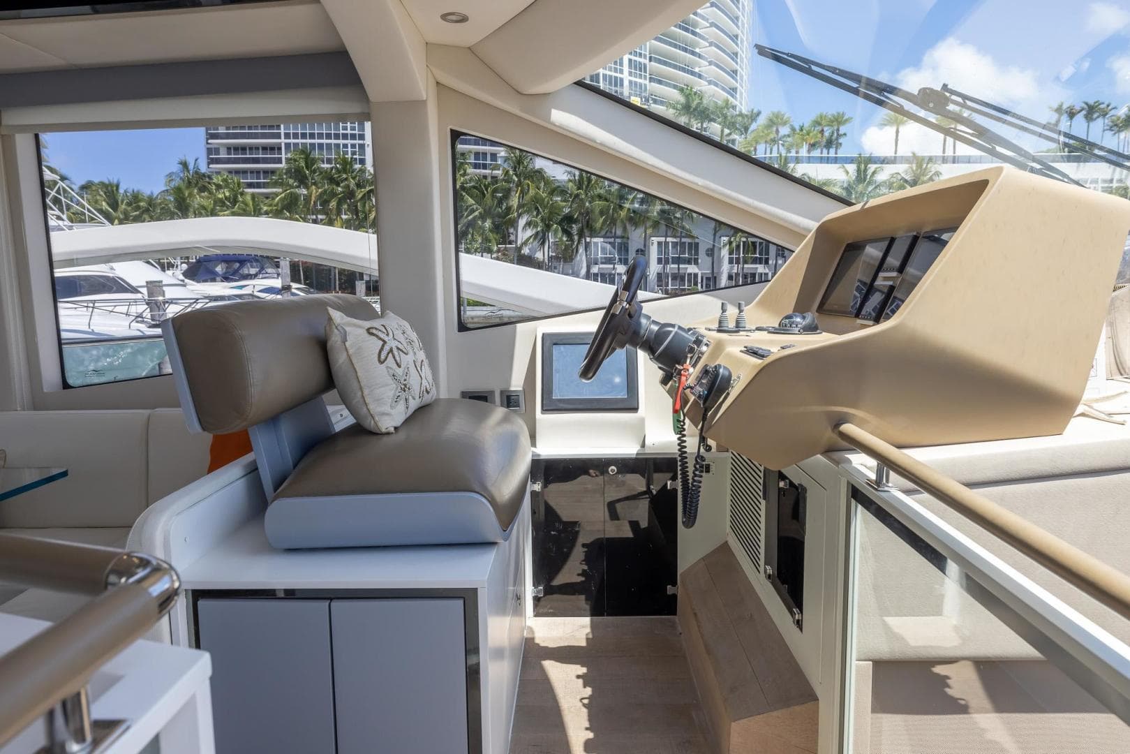 65’ Numarine (Riverlanding Marina) 2018!!!!  - View 5