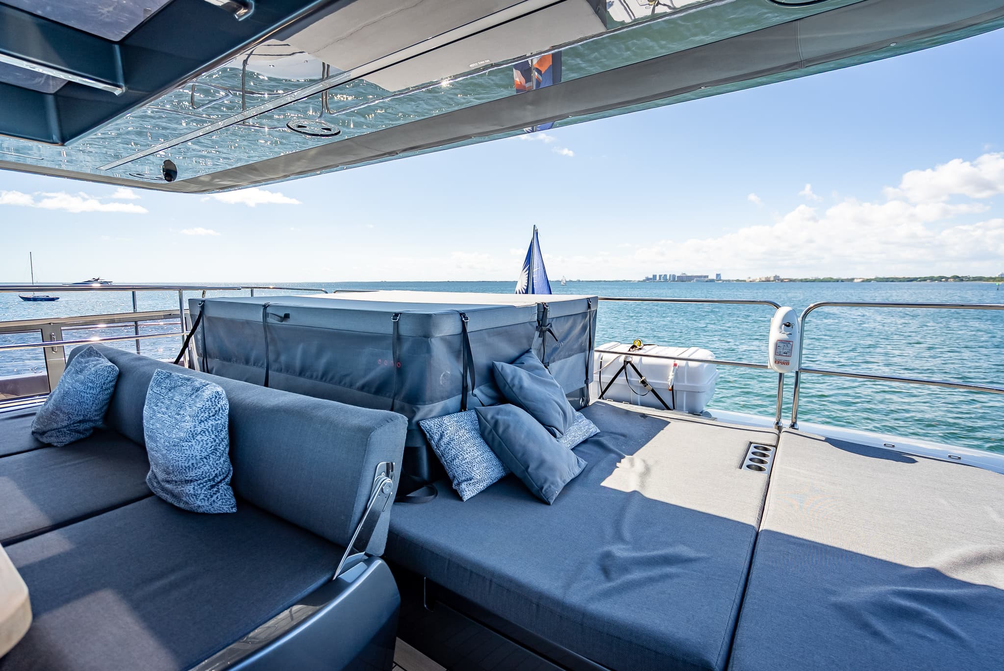 70FT 2026 SUNREEF POWER CATAMARAN - View 2