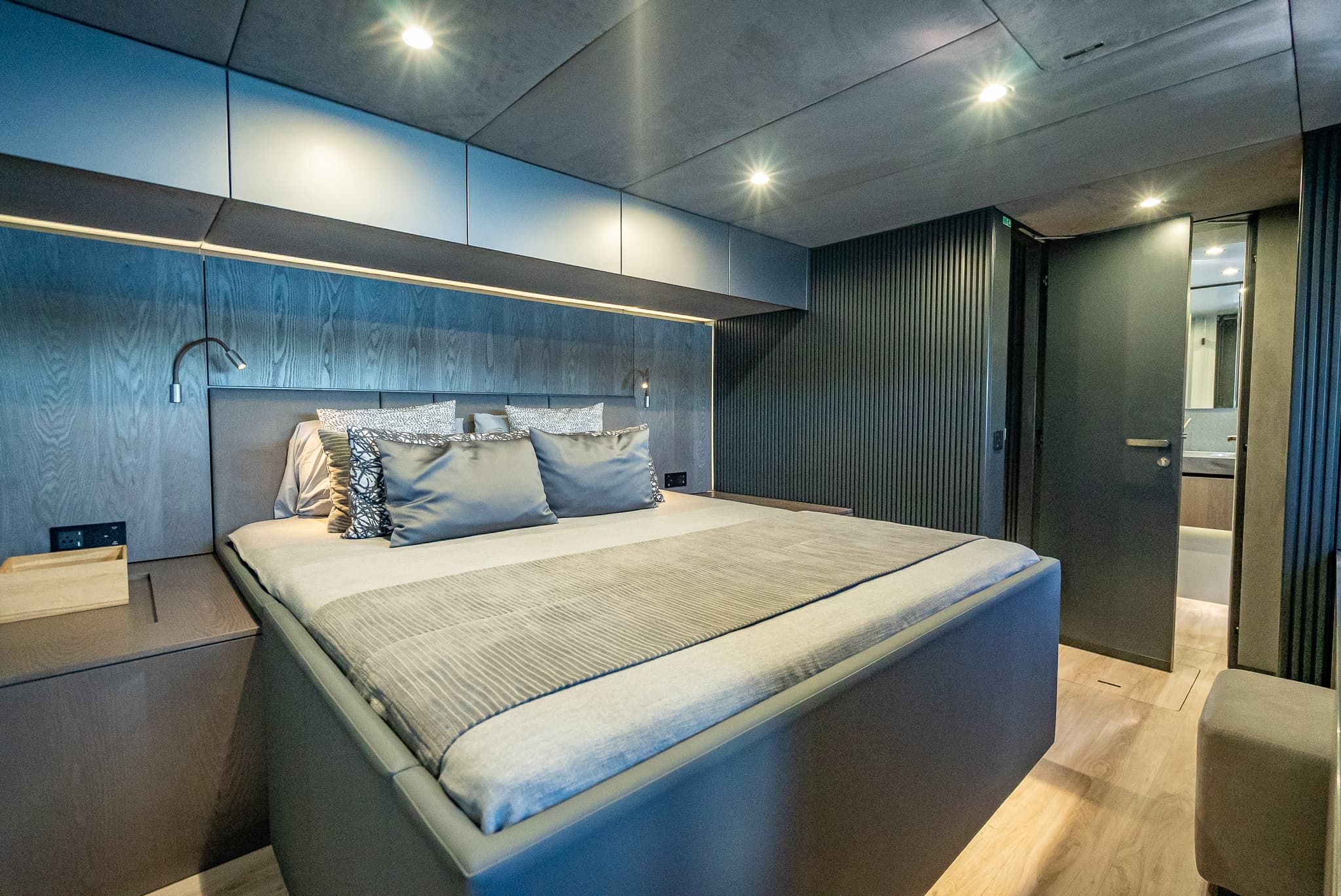 70FT 2026 SUNREEF POWER CATAMARAN - View 7