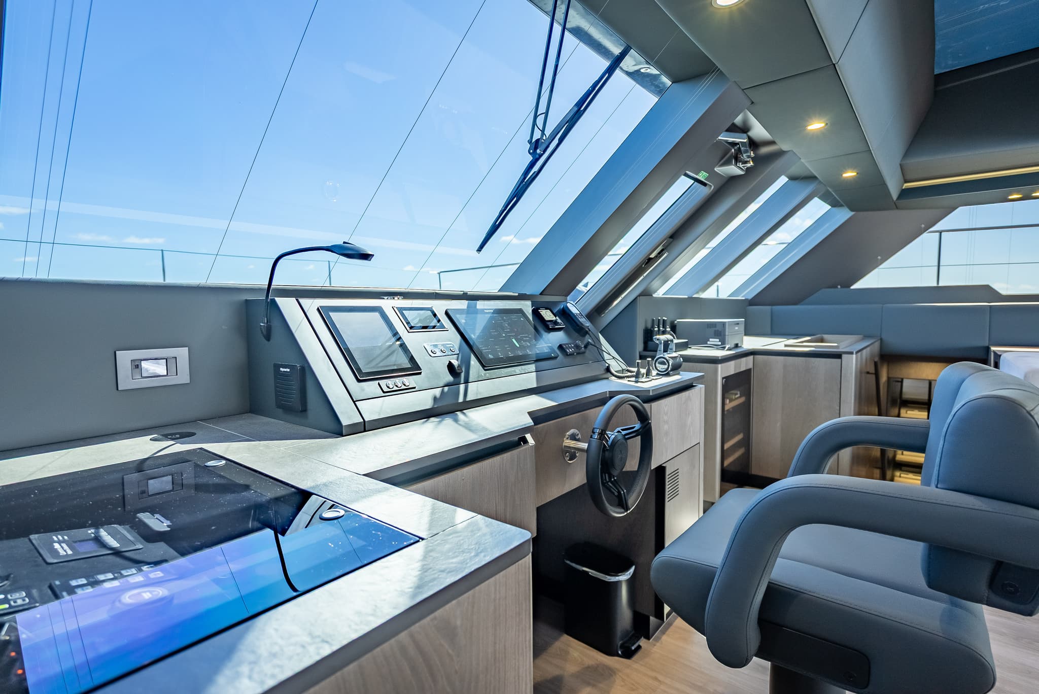 70FT 2026 SUNREEF POWER CATAMARAN - View 13