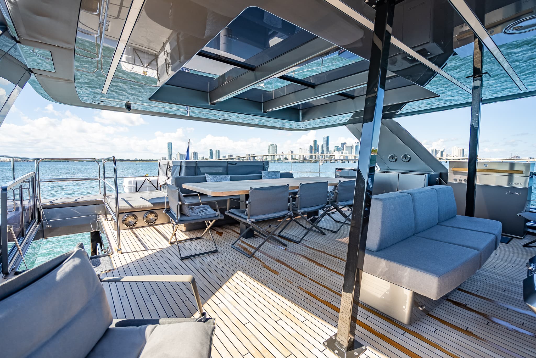 70FT 2026 SUNREEF POWER CATAMARAN - View 11