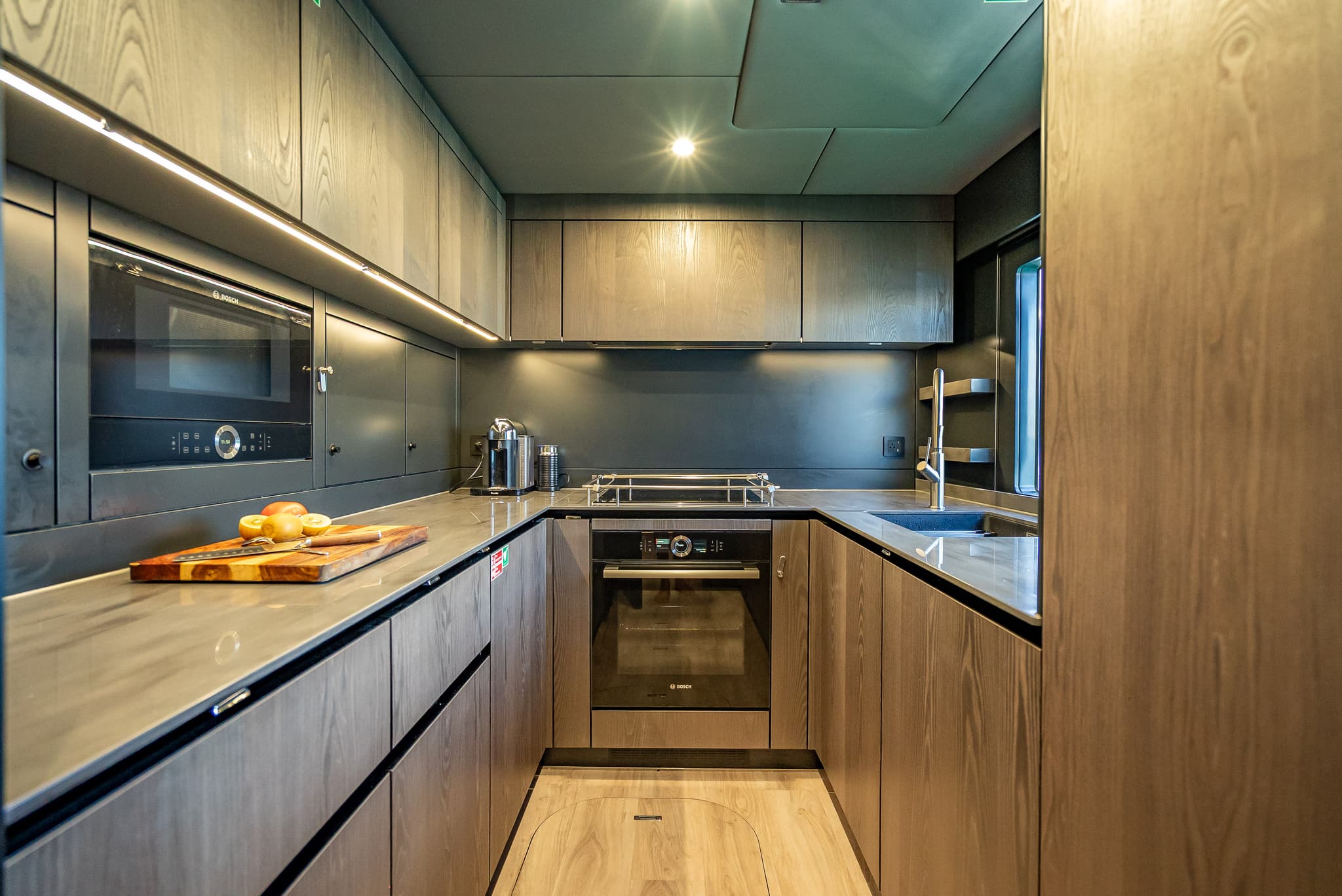 70FT 2026 SUNREEF POWER CATAMARAN - View 15