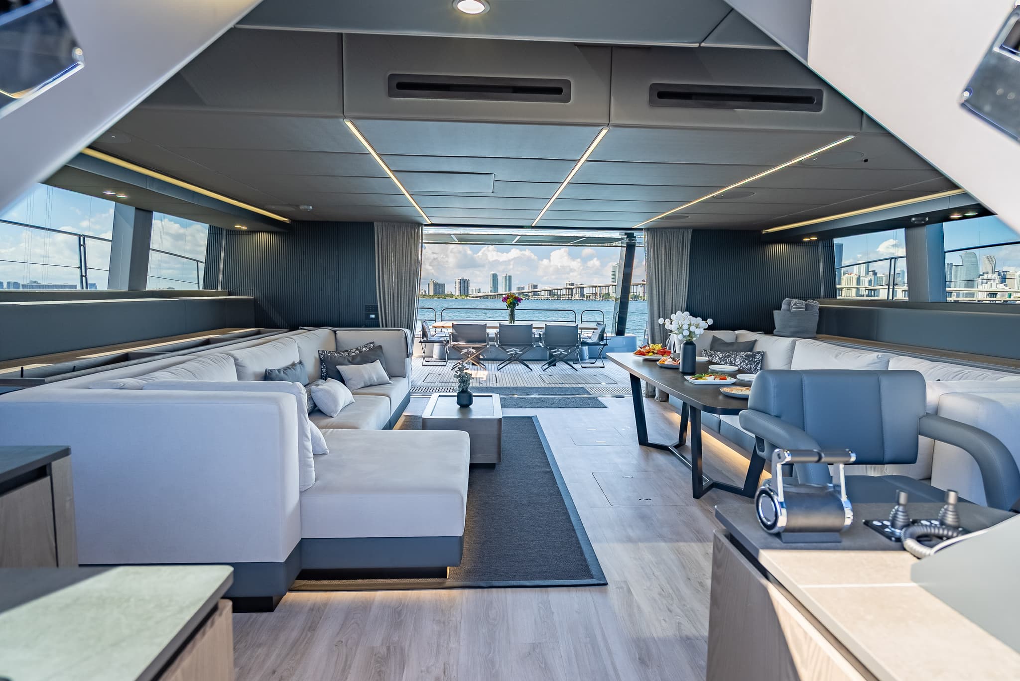 70FT 2026 SUNREEF POWER CATAMARAN - View 24