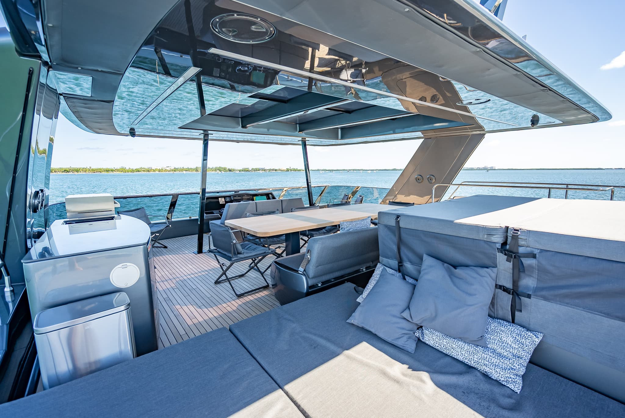 70FT 2026 SUNREEF POWER CATAMARAN - View 25