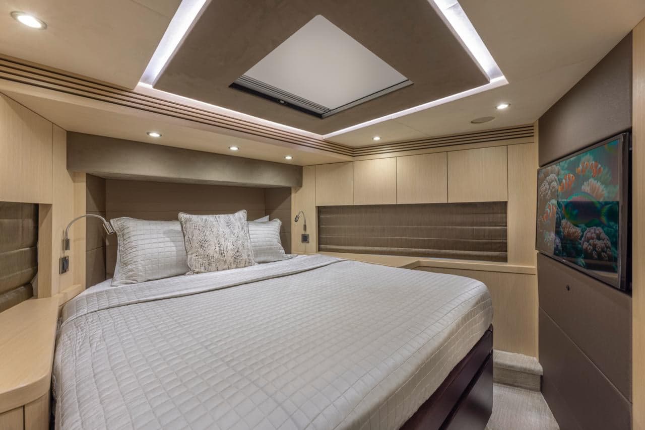 78’ Sunseeker HELIOS Mega Yacht – Ultimate Space & Luxury Comfort - View 12