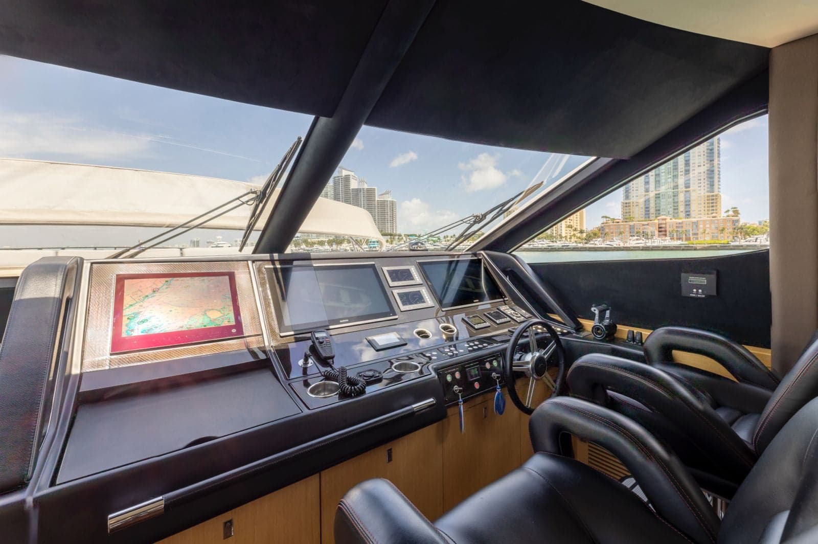 78’ Sunseeker HELIOS Mega Yacht – Ultimate Space & Luxury Comfort - View 5