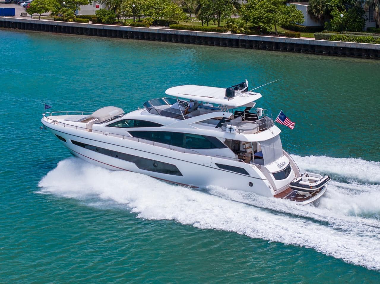 78’ Sunseeker HELIOS Mega Yacht – Ultimate Space & Luxury Comfort - View 3