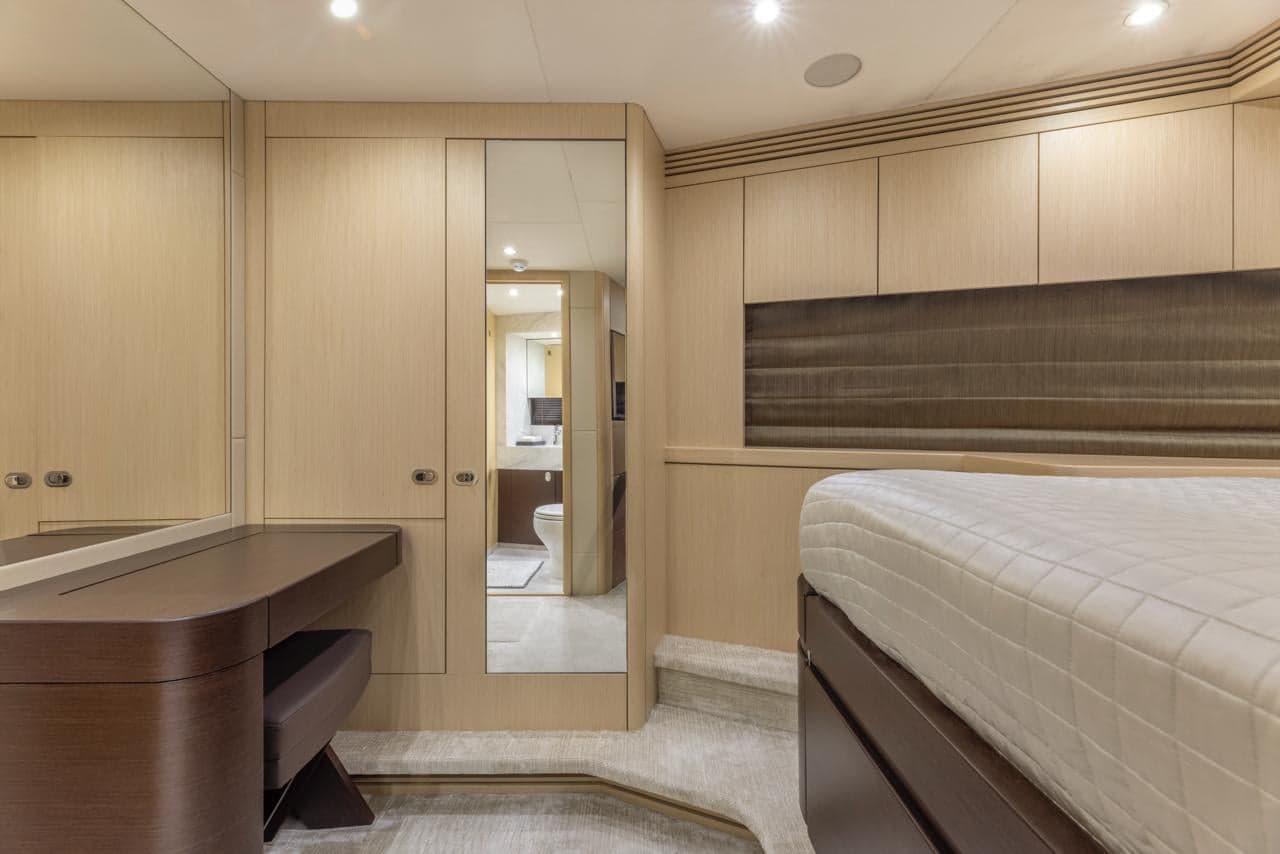 78’ Sunseeker HELIOS Mega Yacht – Ultimate Space & Luxury Comfort - View 21