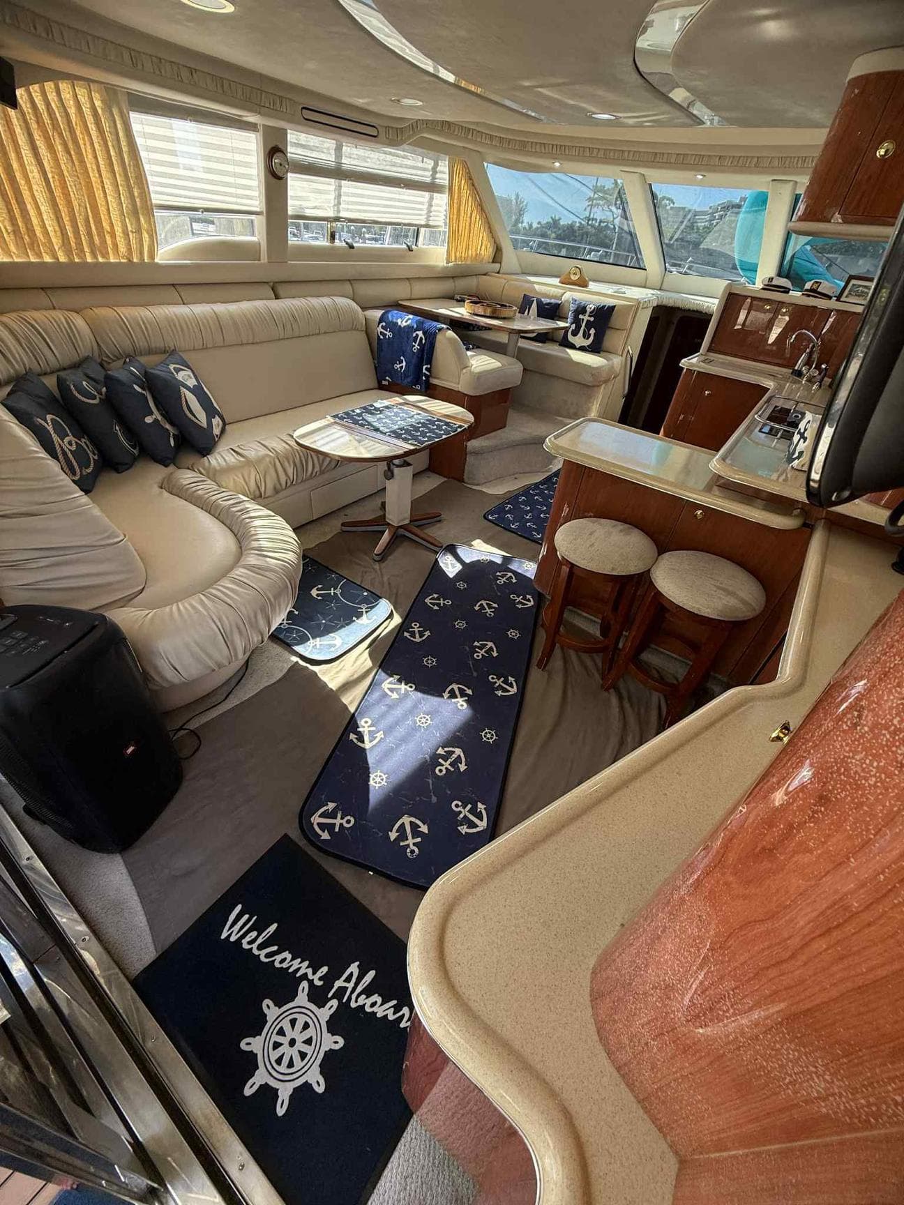 52FT SeaRay Fort - View 3