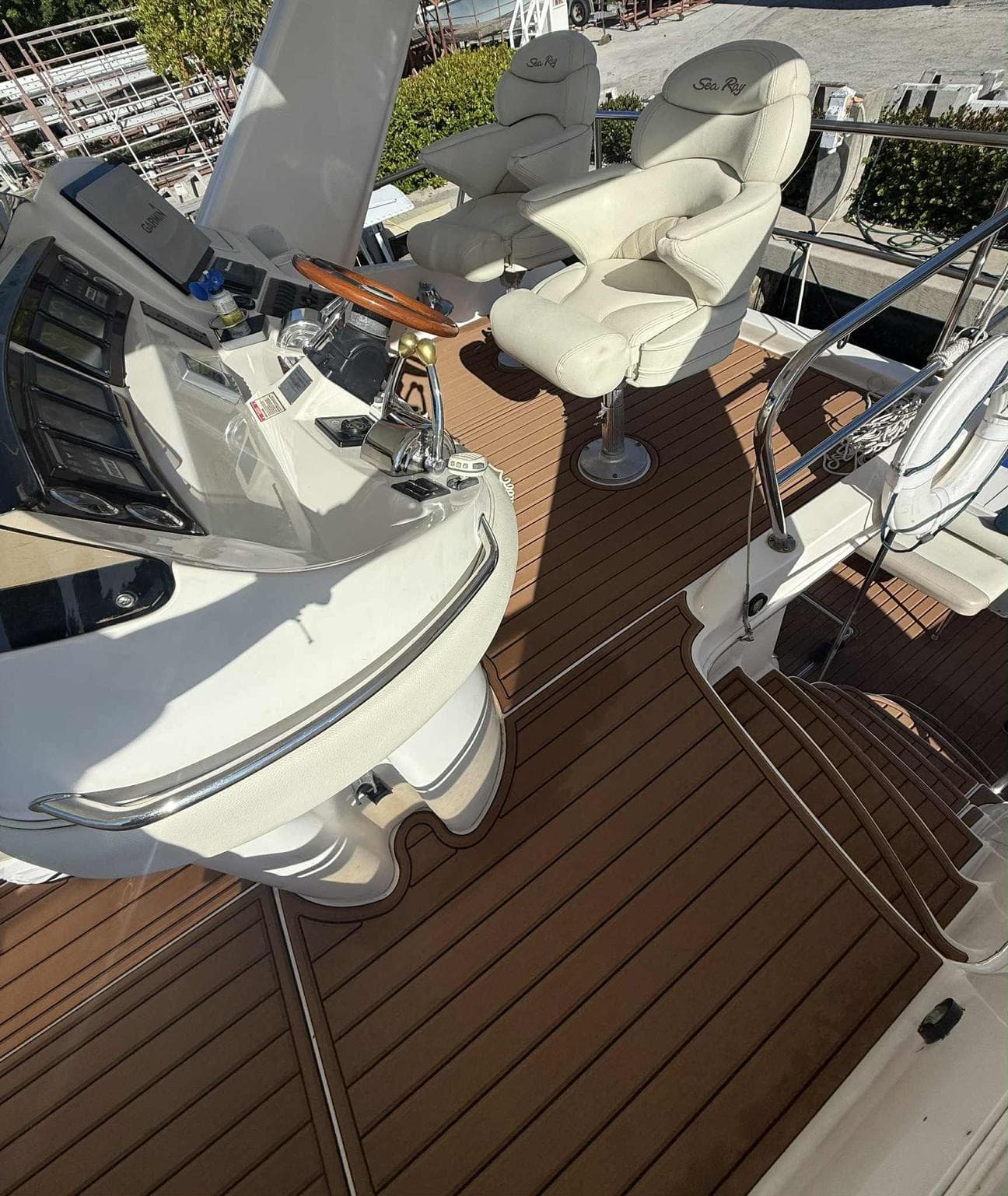 52FT SeaRay Fort - View 6