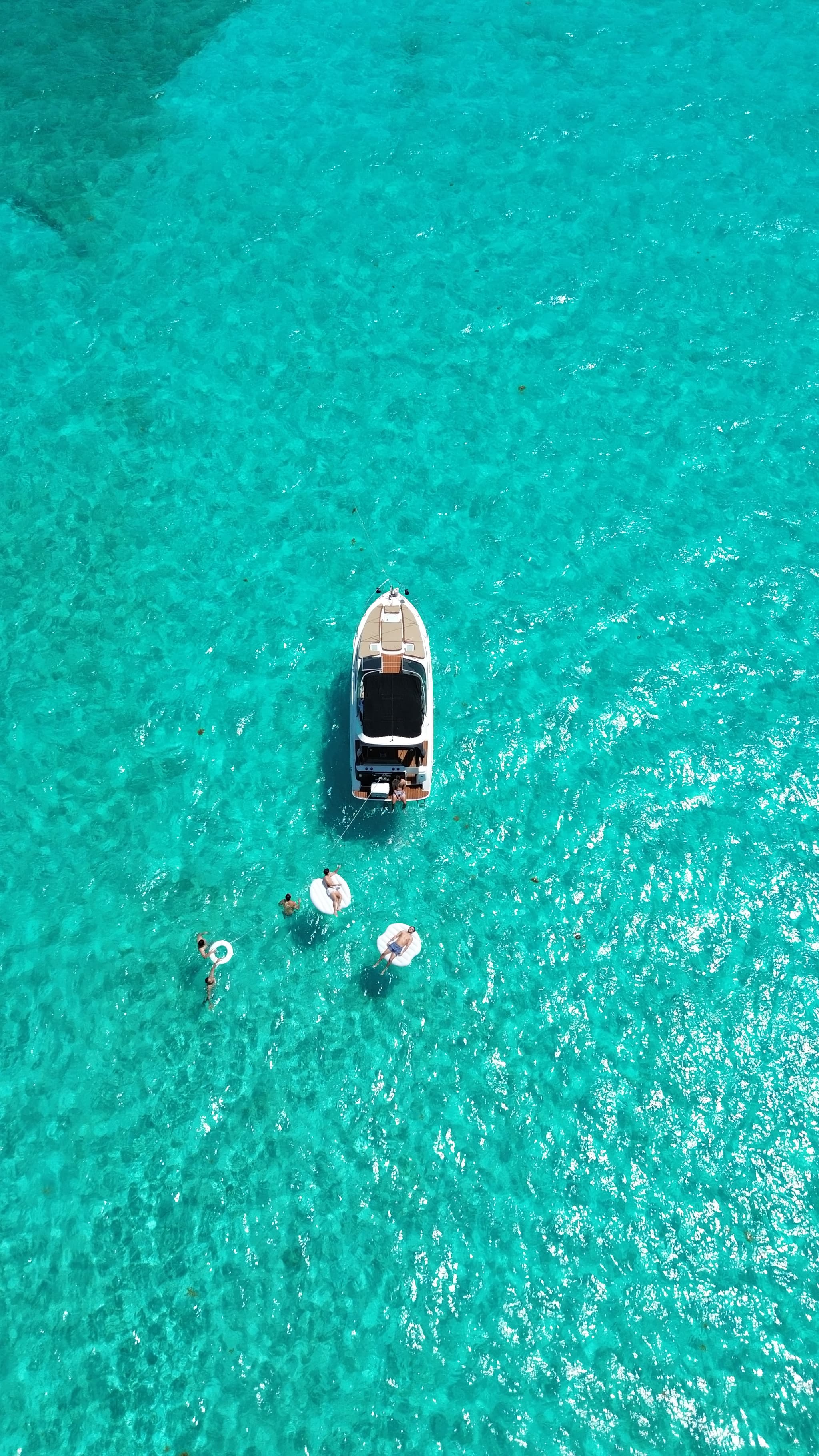 29FT LILY YACHT CHARTER - View 5