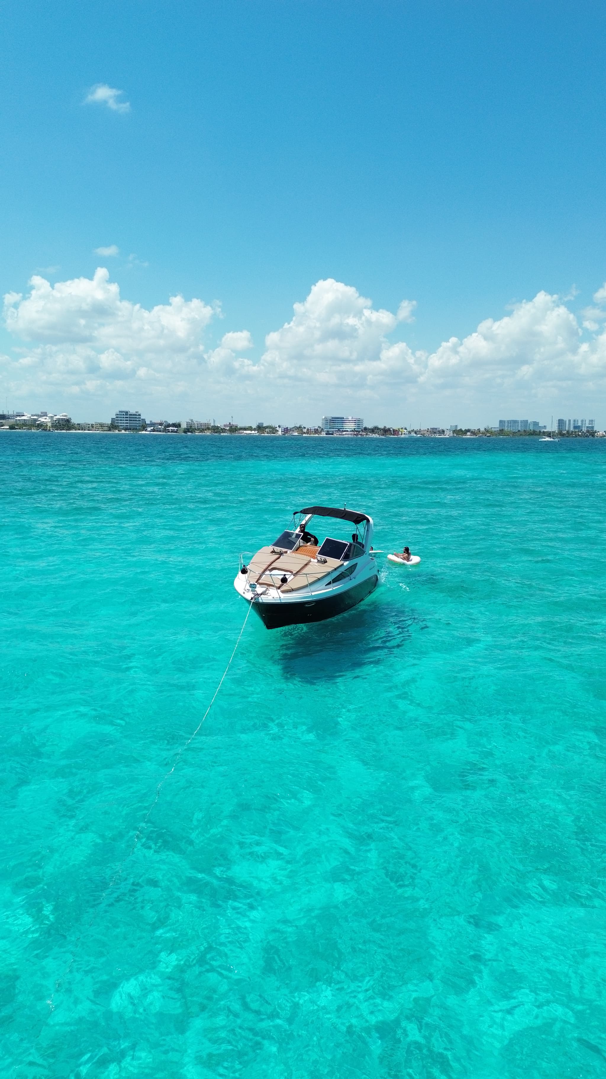 29FT LILY YACHT CHARTER - View 7