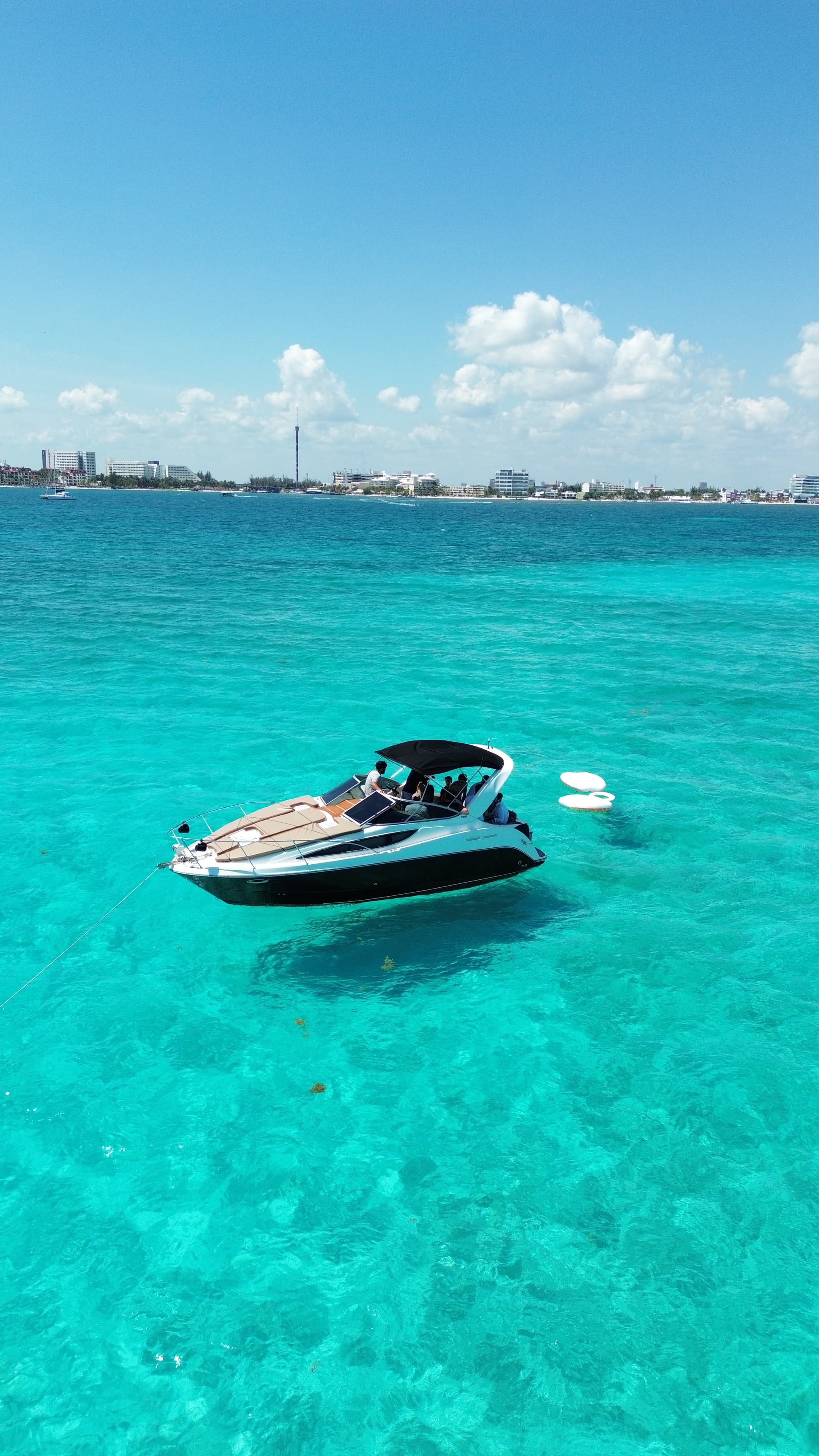29FT LILY YACHT CHARTER - View 10