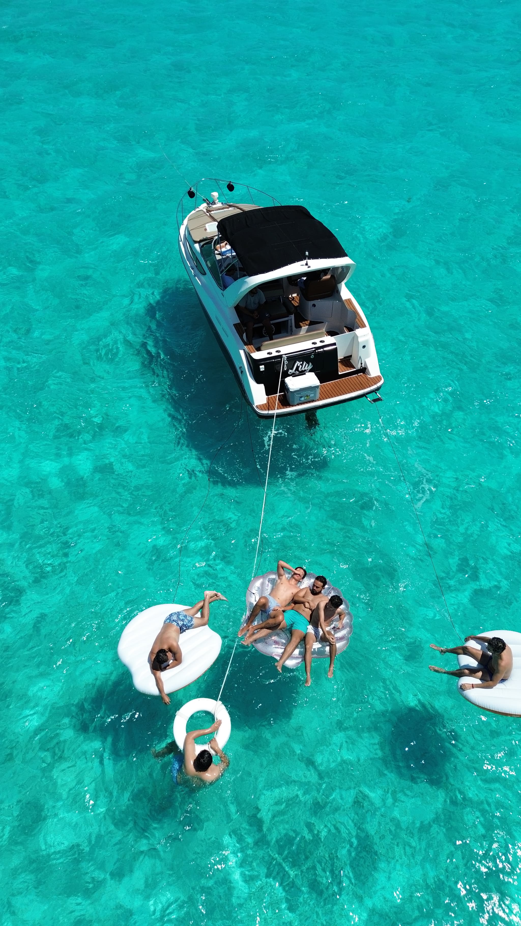 29FT LILY YACHT CHARTER - View 19